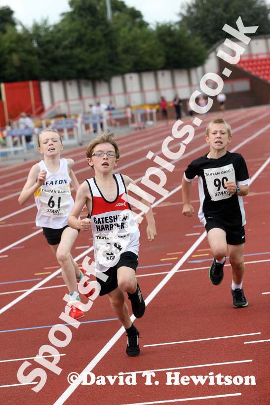 Boys and girls under-11s 600 metres at the Gateshead Tartan Games Open.